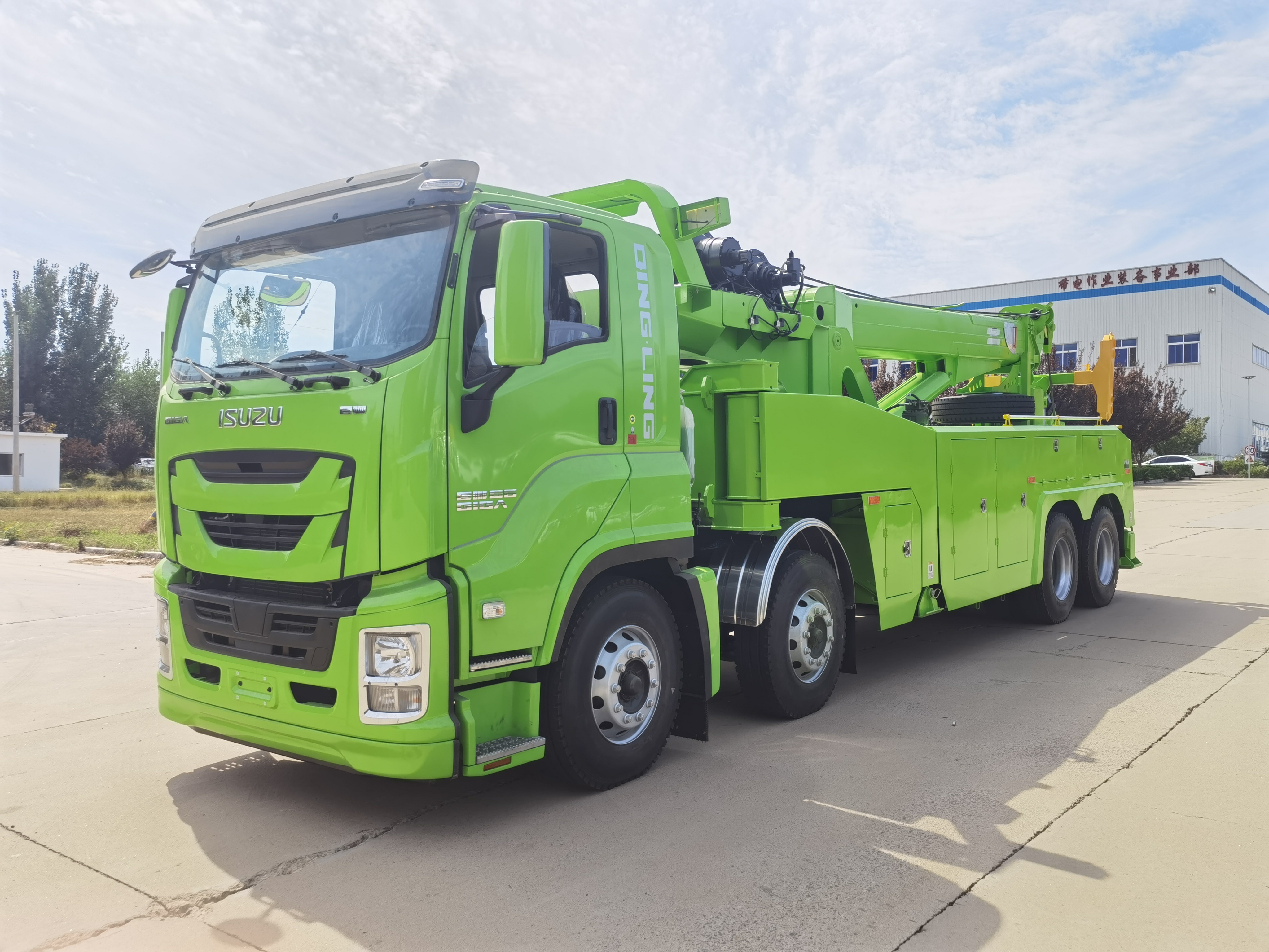 旋转吊清障车-1